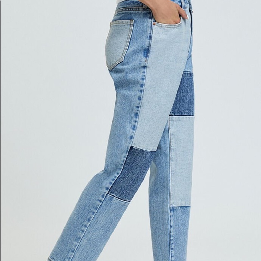 Women’s pacsun patch mom jeans size 22